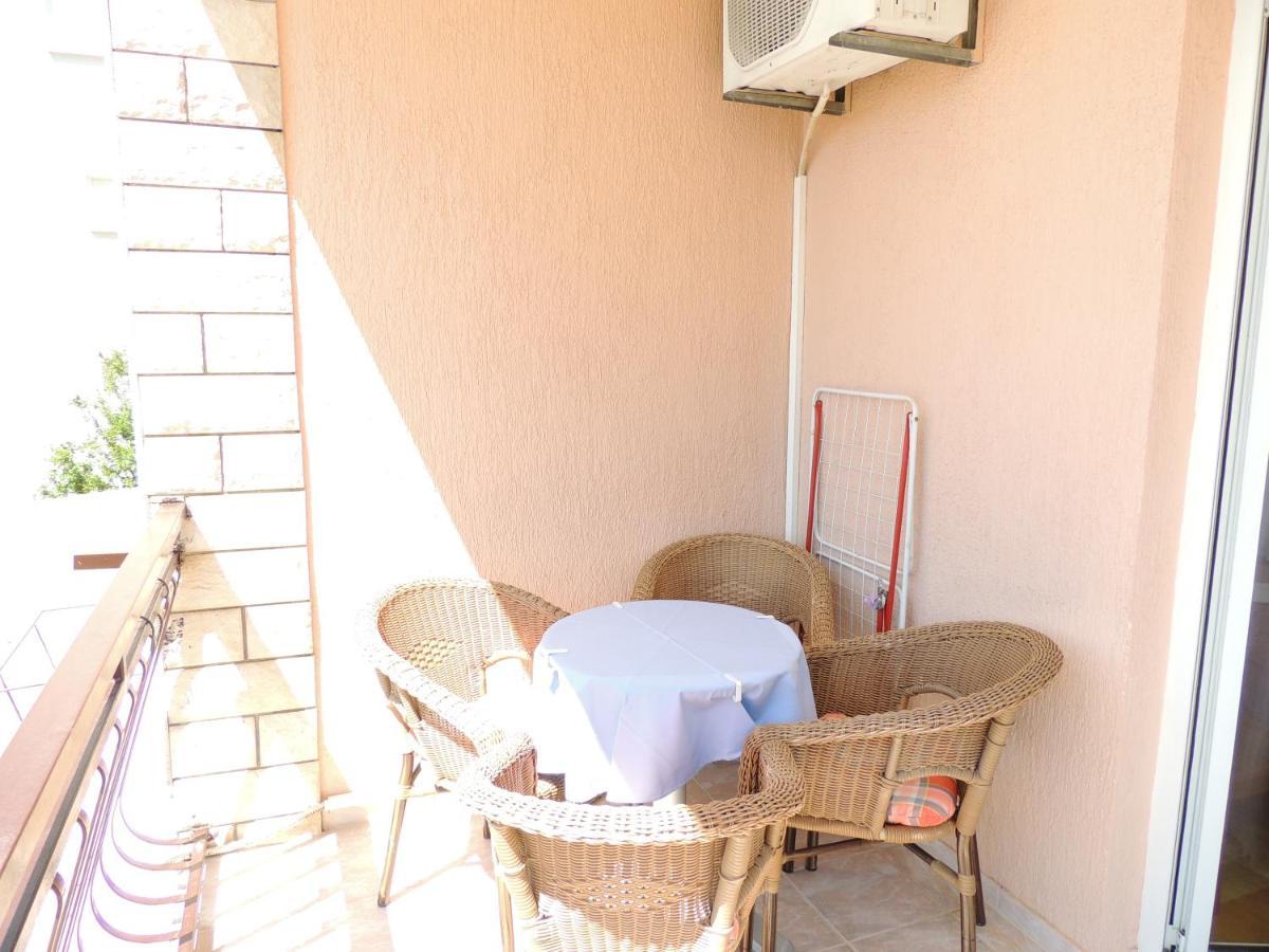 Apartmani Sutic Promajna Kültér fotó