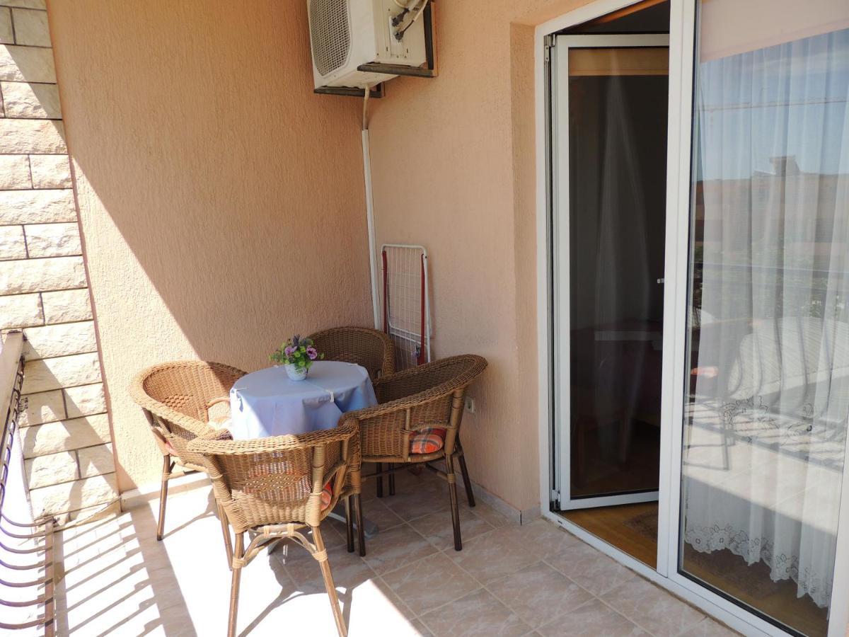 Apartmani Sutic Promajna Kültér fotó