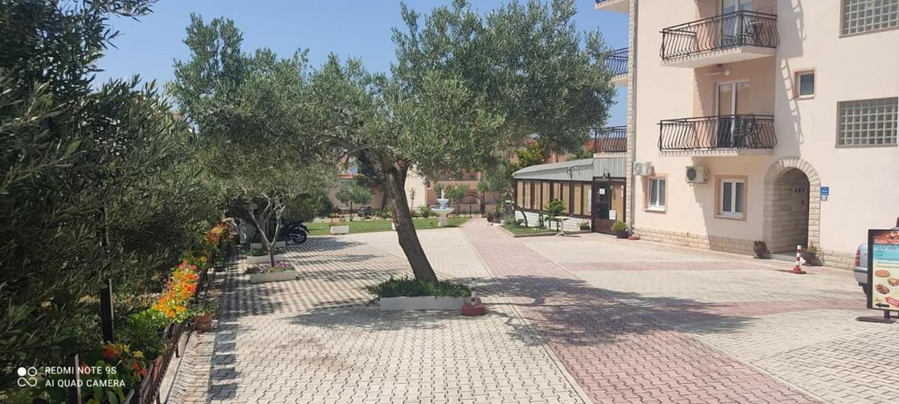 Apartmani Sutic Promajna Kültér fotó