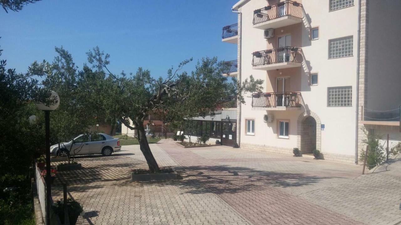 Apartmani Sutic Promajna Kültér fotó